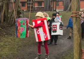 Fastelavn Karlebo Skole med Kaspo